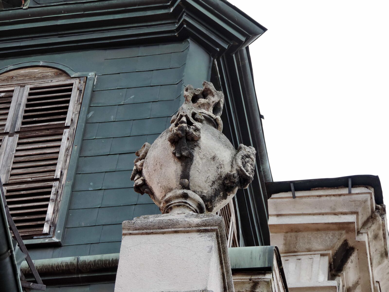 Nikon Coolpix P520 sample photo. Baroque, church tower, facade photography
