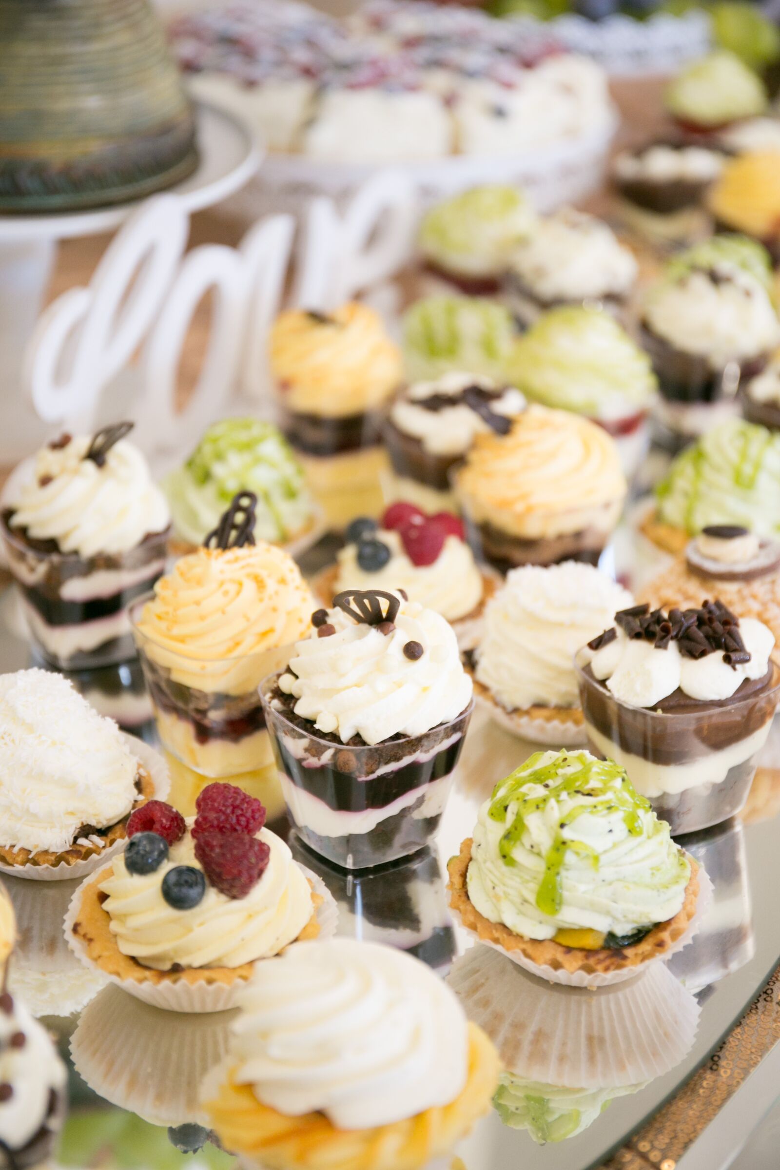 Canon EF 24-70mm F4L IS USM sample photo. Cake, sweet, cupcakes photography