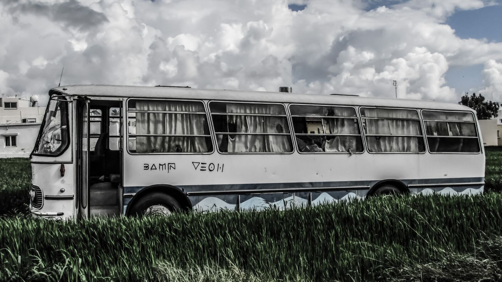 Canon PowerShot SX400 IS sample photo. Old bus, abandoned, rusty photography