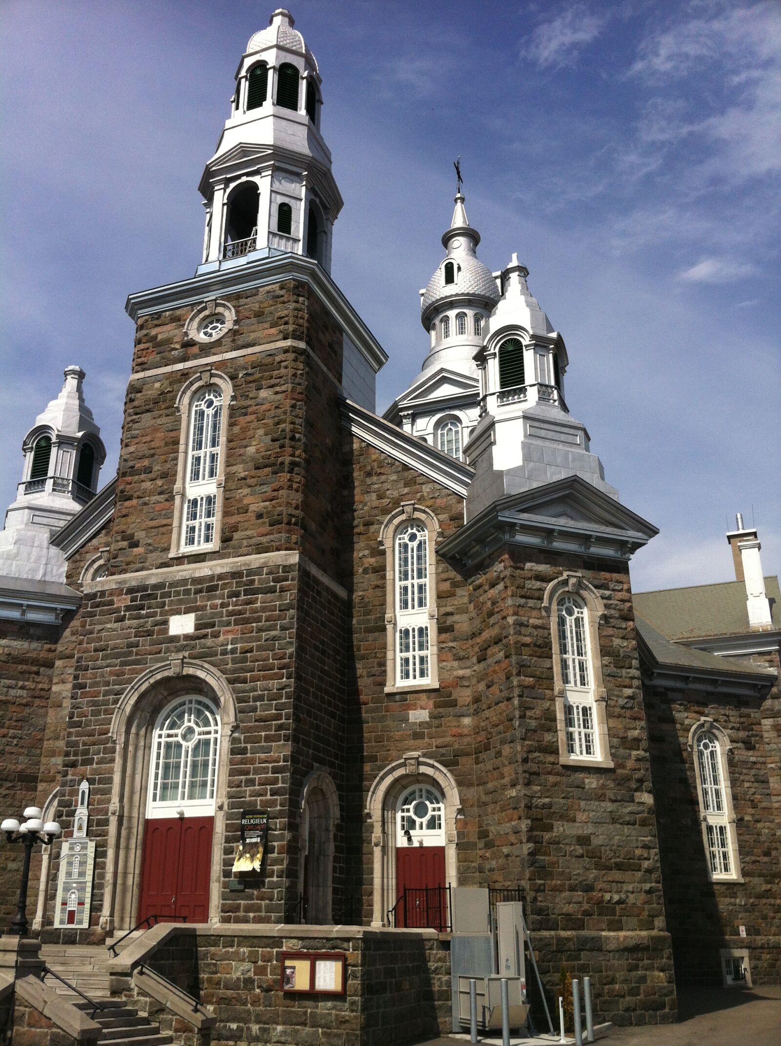 Apple iPhone 4 sample photo. Church, building, historic photography