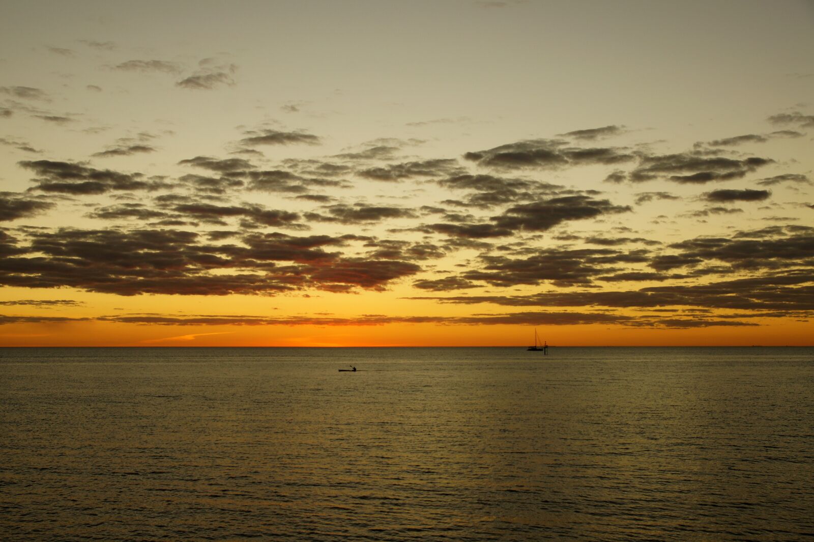 Sony Alpha NEX-5 sample photo. Sunset, waters, dawn photography