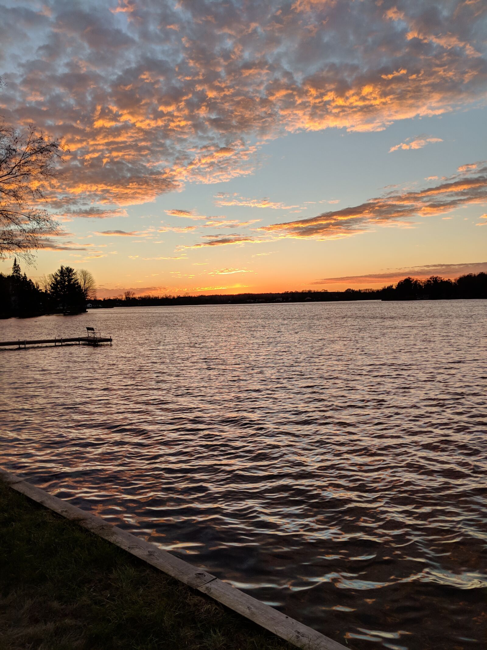 Google Pixel 2 sample photo. Lake, sunset, sky photography