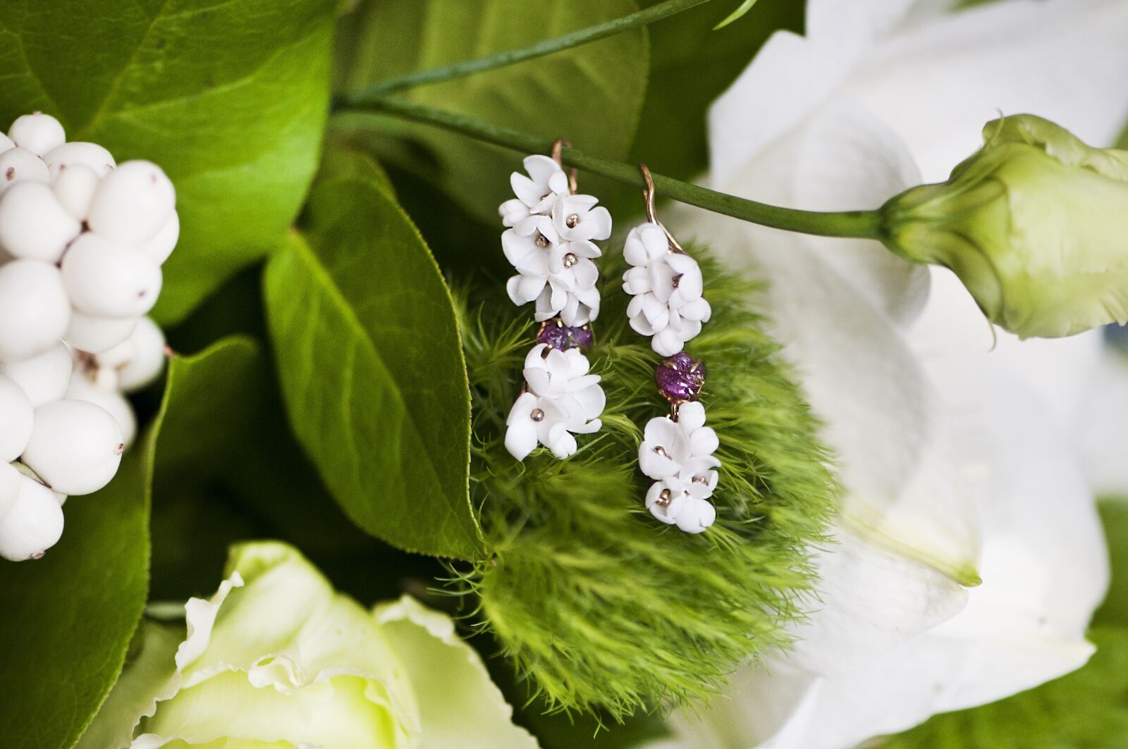 Nikon D300 sample photo. Earrings, pearl, spring photography