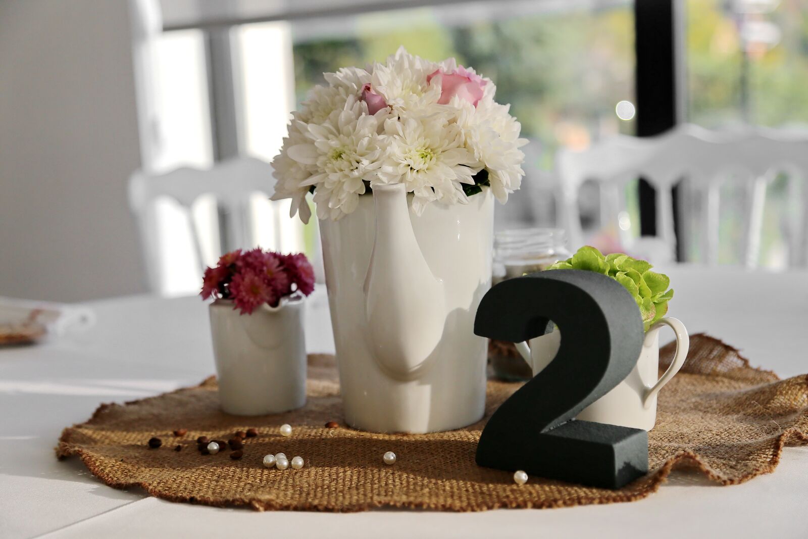 Canon EF 24-105mm F4L IS USM sample photo. Cafeteria, dining area, interior photography