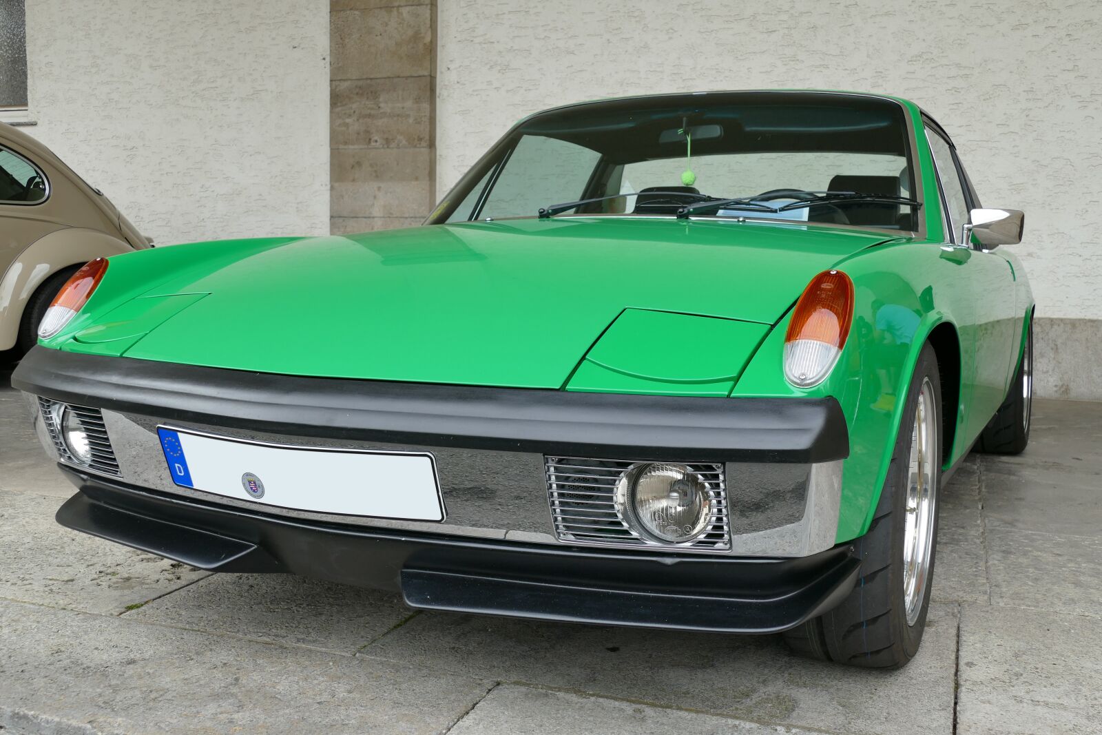 Panasonic Lumix DMC-FZ1000 sample photo. Vw, porsche, 914 photography