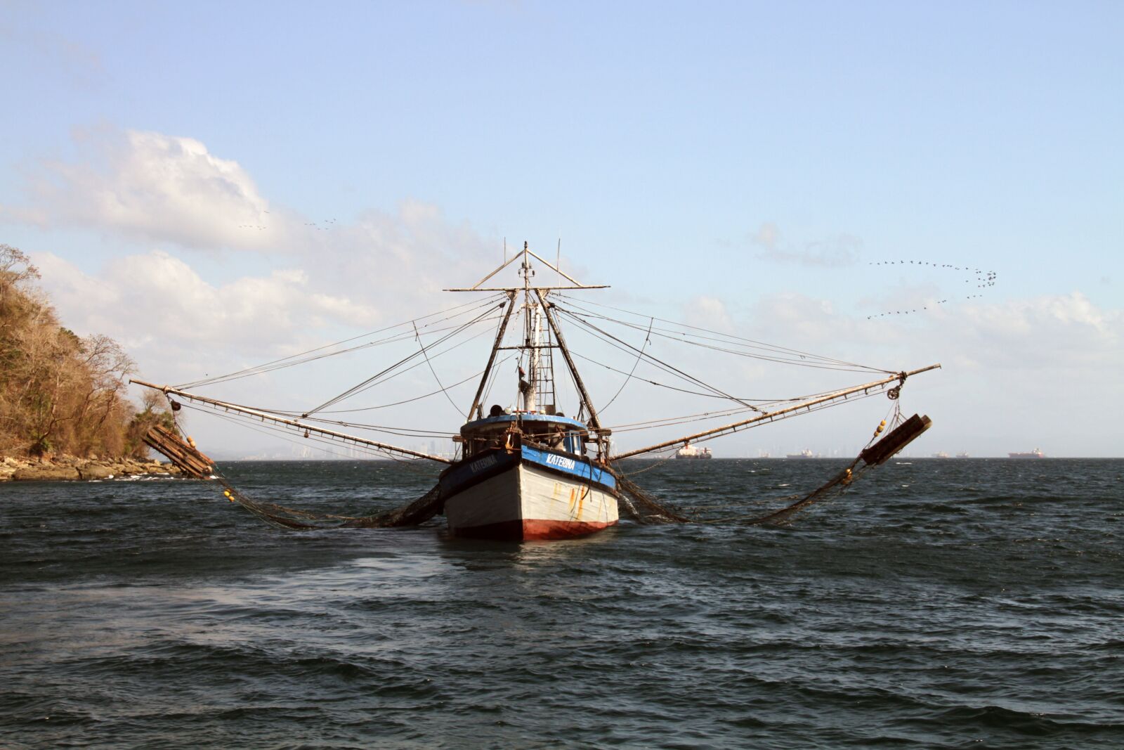 Canon EOS 7D sample photo. Boat, fisherman, fishing photography
