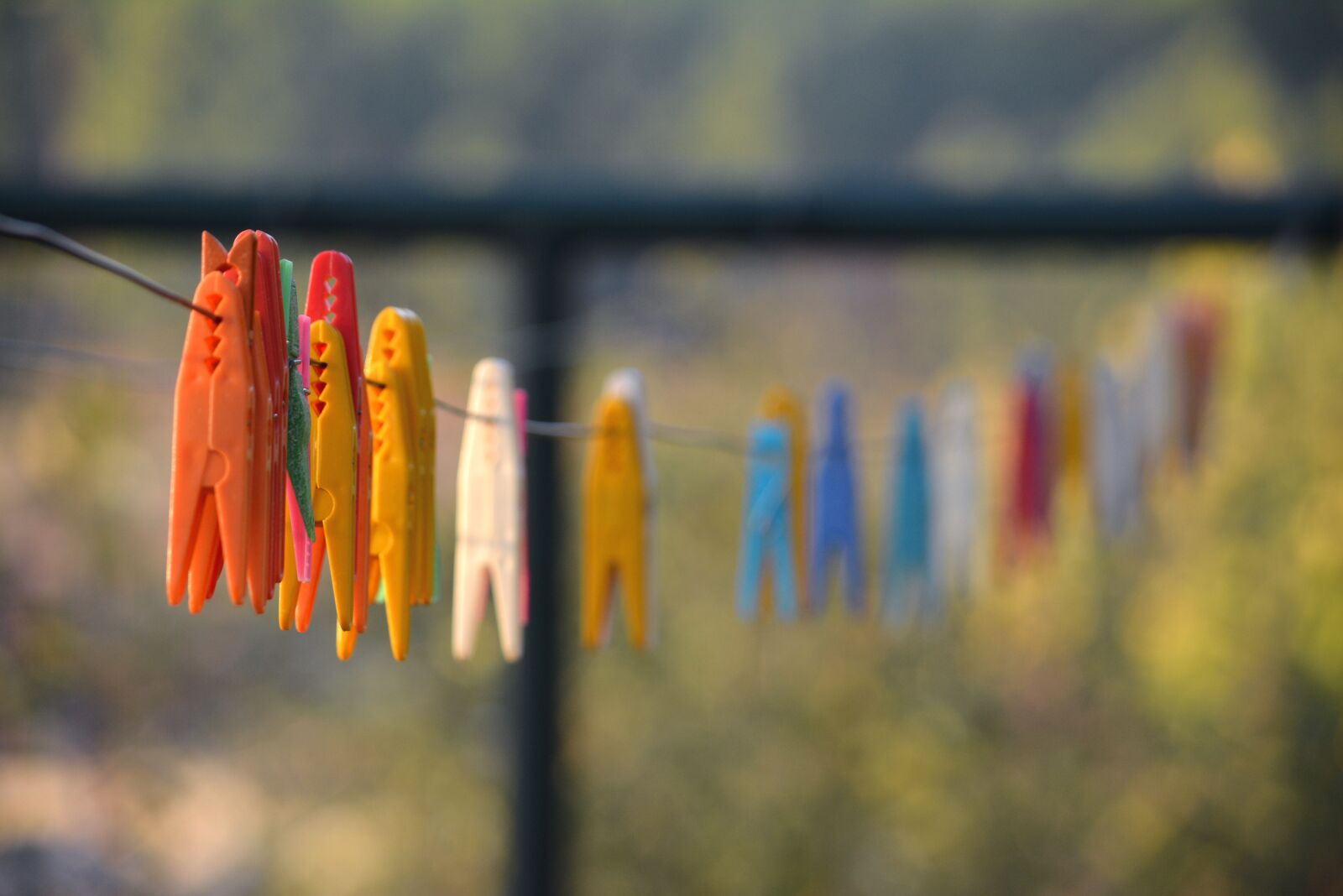 Nikon D5200 sample photo. Pincers, clamps, clothespins photography