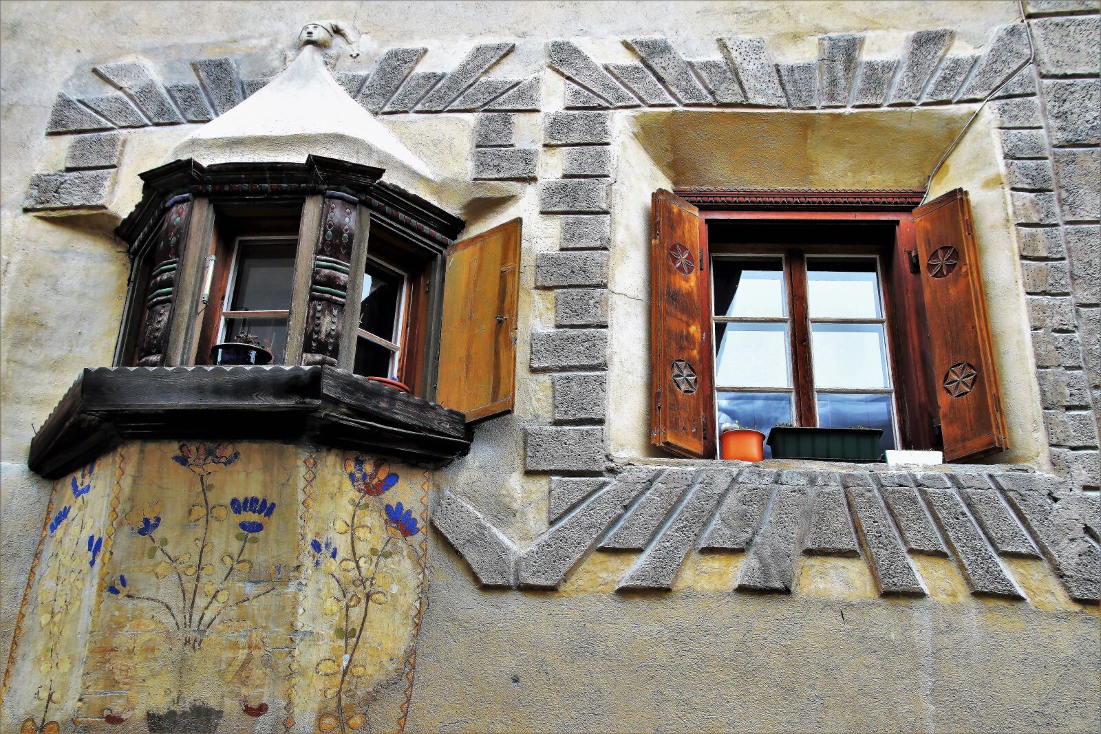 Canon EOS 80D sample photo. Architecture, building, house photography