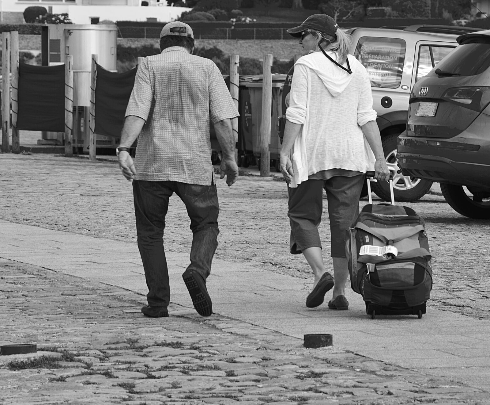 Nikon D5200 sample photo. Bagages, couple, femme, homme photography