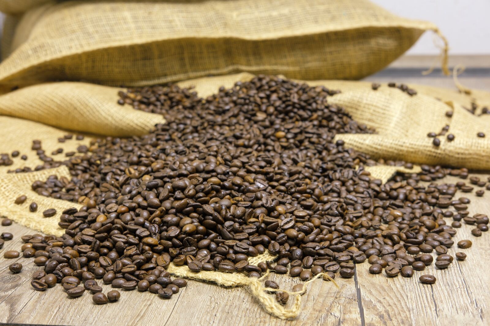 Fujifilm X-T2 + Fujifilm XF 35mm F2 R WR sample photo. Coffee, coffee beans, bag photography