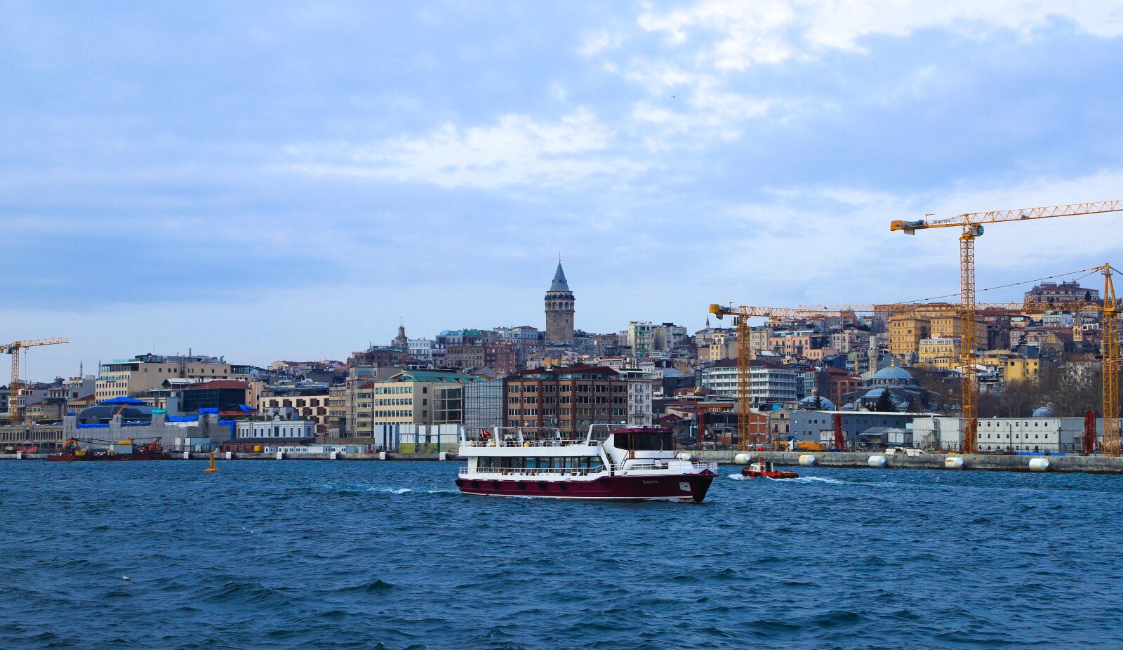Canon EOS 6D Mark II + Canon EF 24-105mm F4L IS USM sample photo. Galata tower, istanbul, buildings photography
