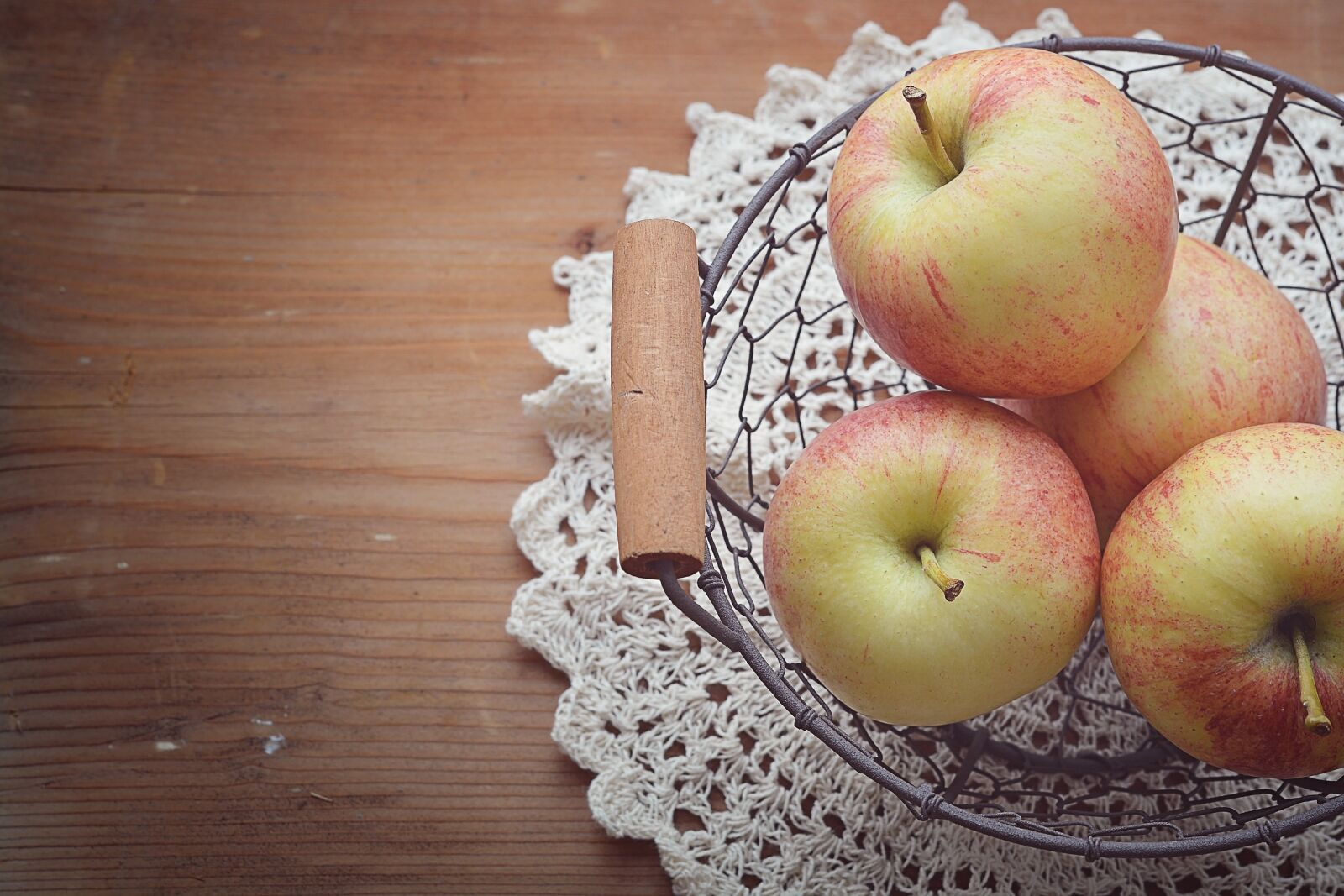 Nikon D7100 sample photo. Apple, basket, fruit basket photography