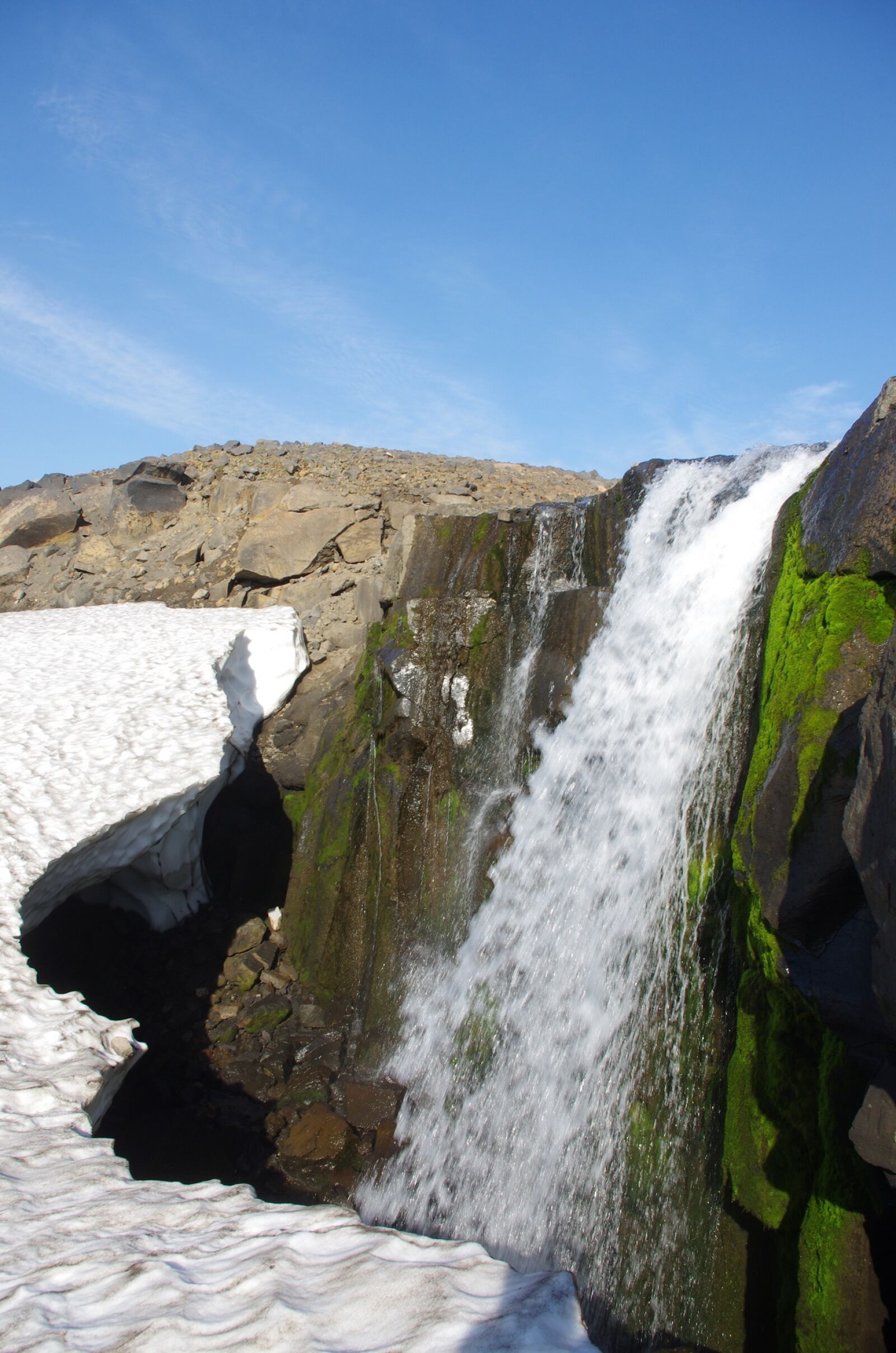 Pentax K-5 sample photo. Waterfall, spillway, autumn photography