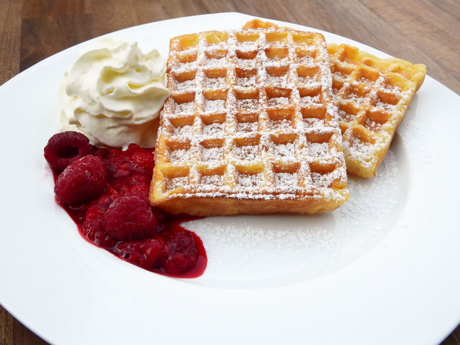 Nikon Coolpix P900 sample photo. Waffles, belgian, belgischewaffel photography