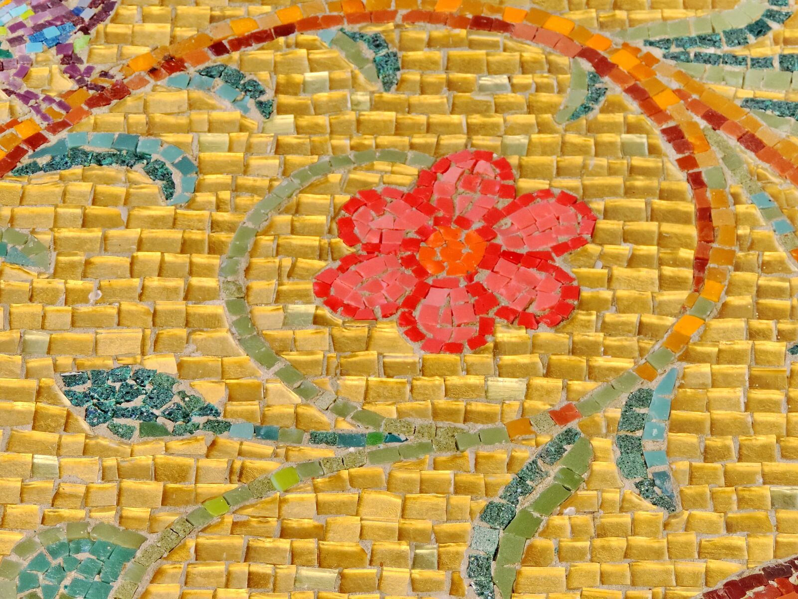 Nikon Coolpix P520 sample photo. Arabesque, colorful, flower, handmade photography