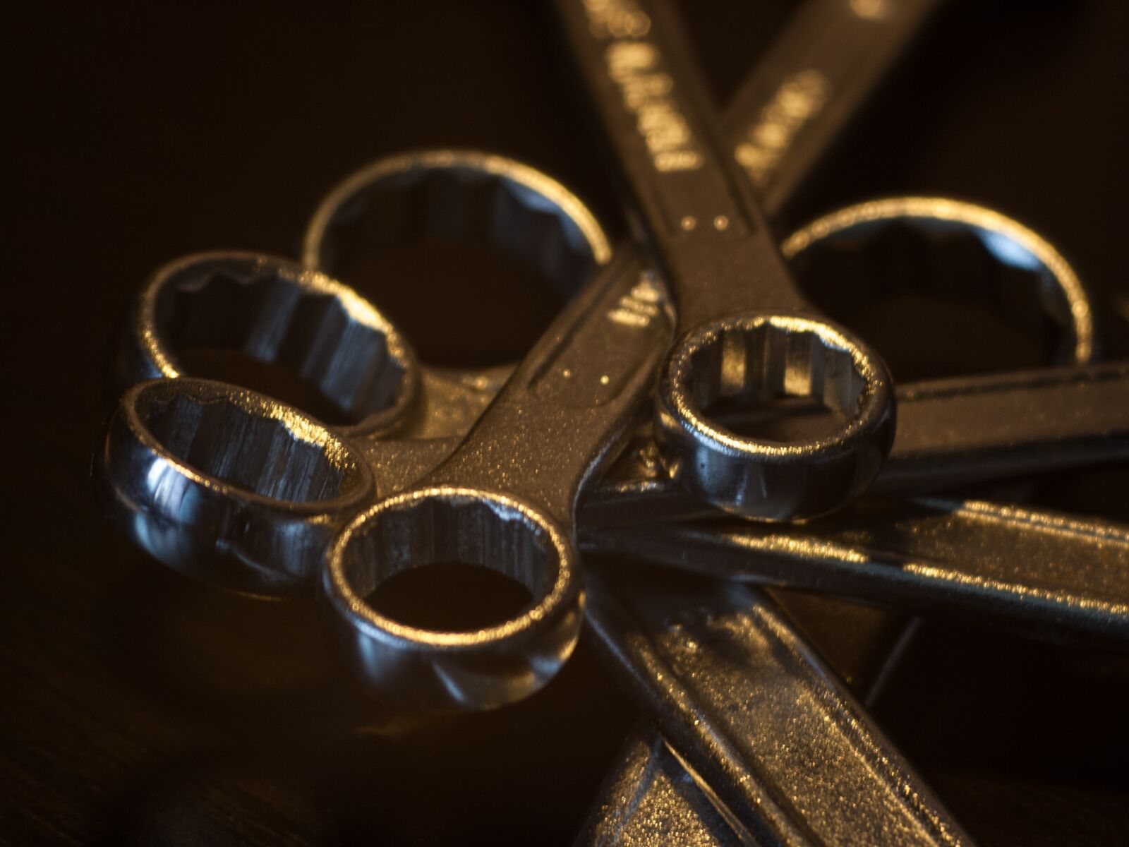 Olympus E-520 (EVOLT E-520) sample photo. Wrench, a bunch of photography