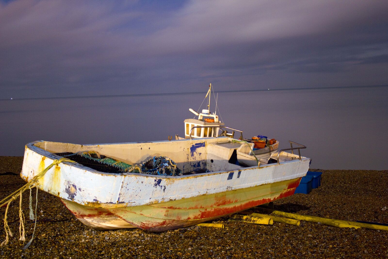 Canon EOS 550D (EOS Rebel T2i / EOS Kiss X4) sample photo. Old, boat photography