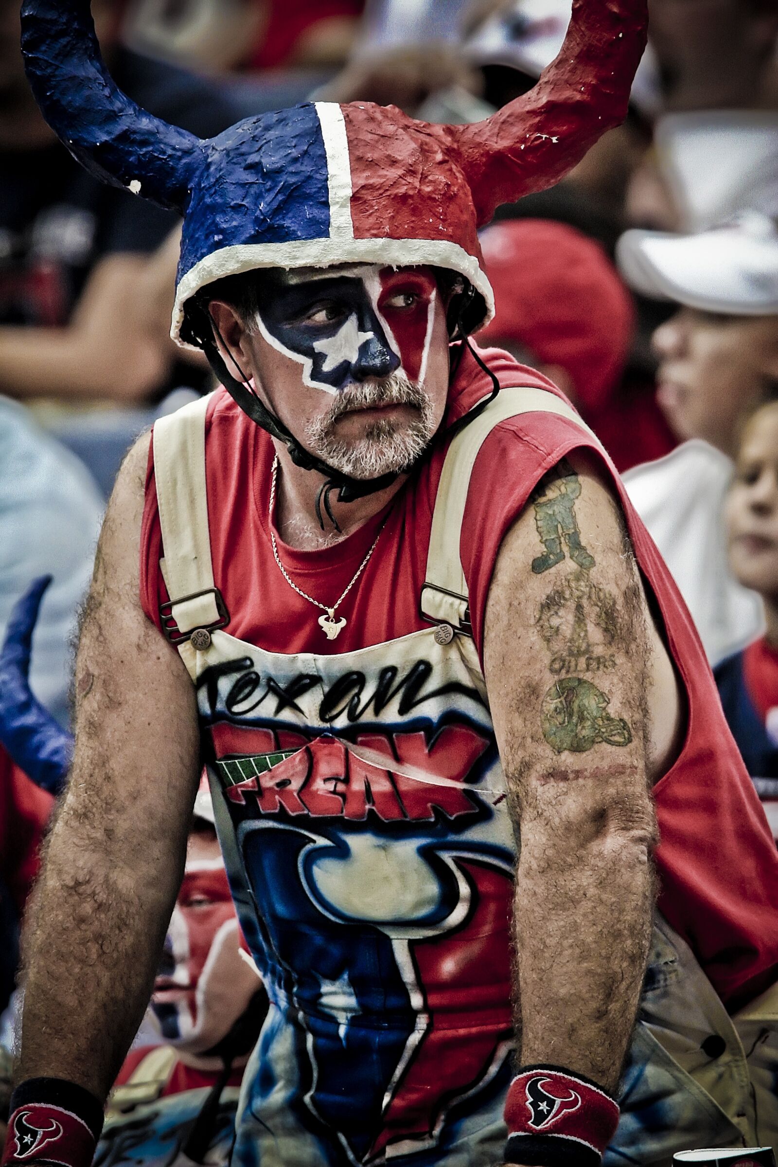 Canon EOS 20D sample photo. American football fan, sports photography