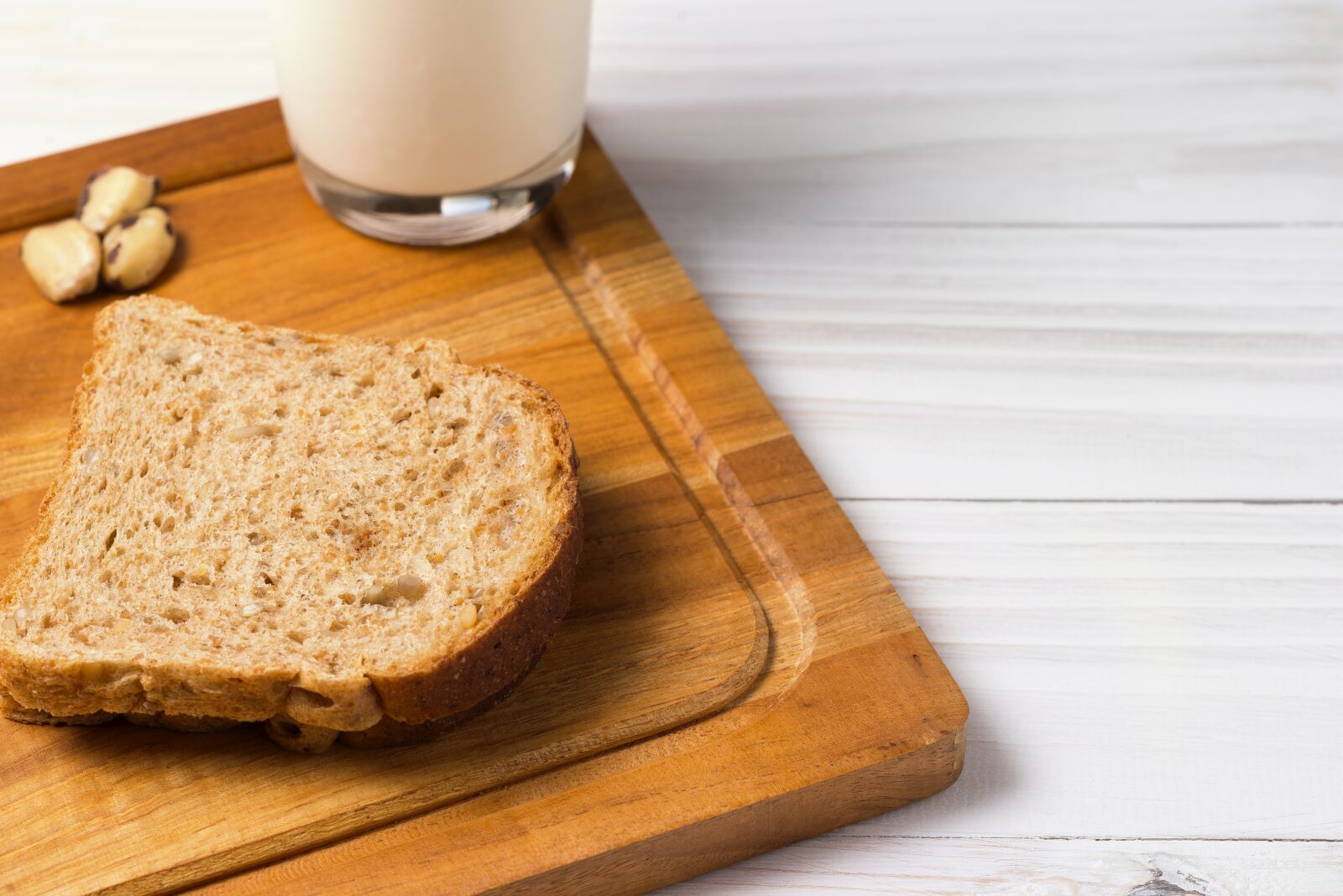 Nikon D610 sample photo. Whole wheat bread, milk photography
