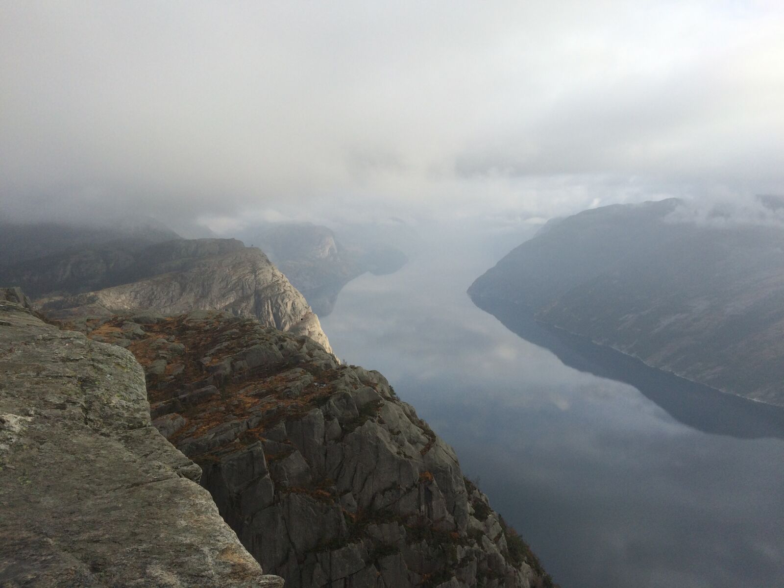 iPhone 5s back camera 4.15mm f/2.2 sample photo. Nature, norway, wild photography