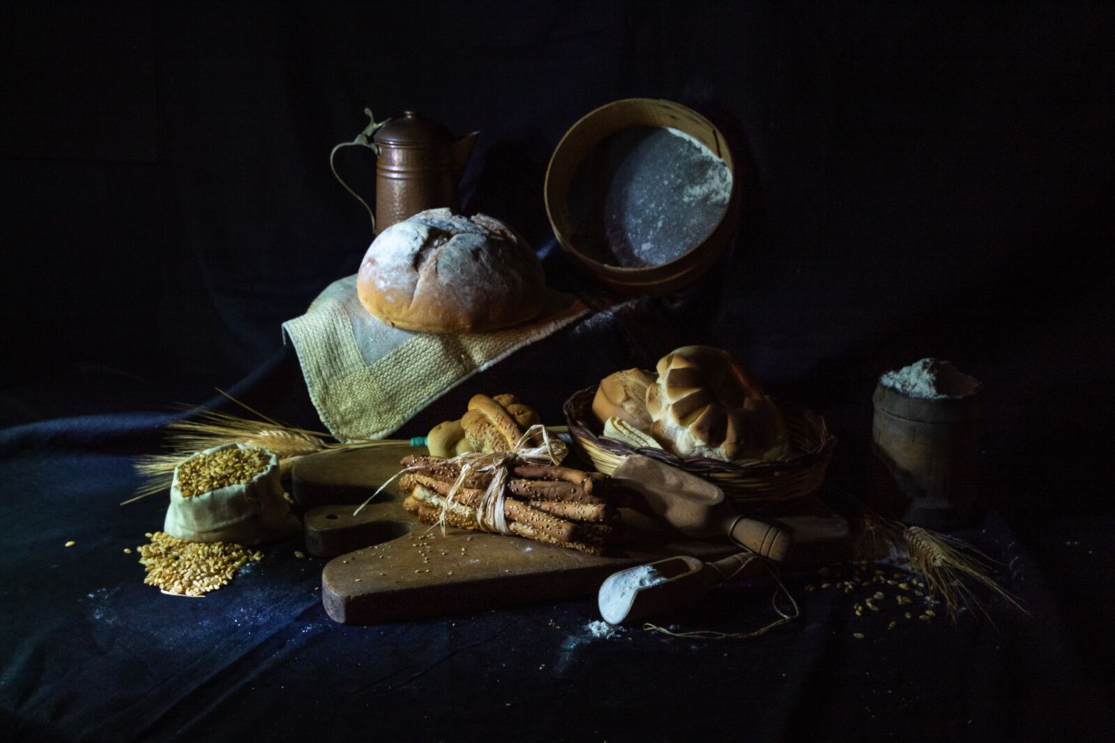 Tamron SP AF 17-50mm F2.8 XR Di II LD Aspherical (IF) sample photo. Light paint, flour, bread photography