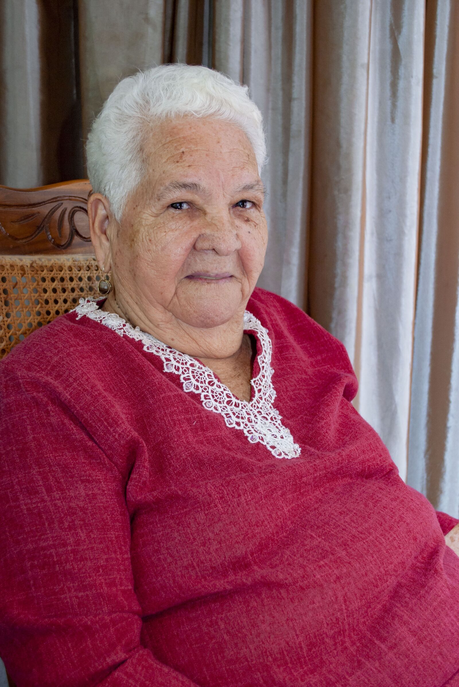 Nikon D3000 sample photo. Elderly, aged, grandmother photography