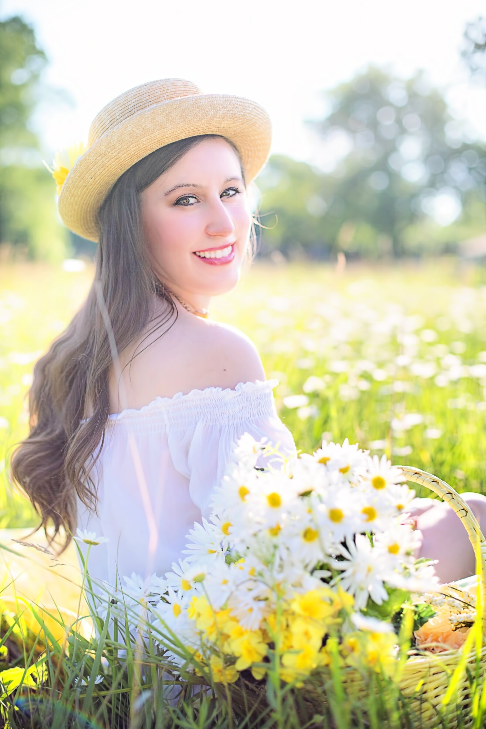 Canon EOS 5D Mark III sample photo. Pretty woman, happy, young photography