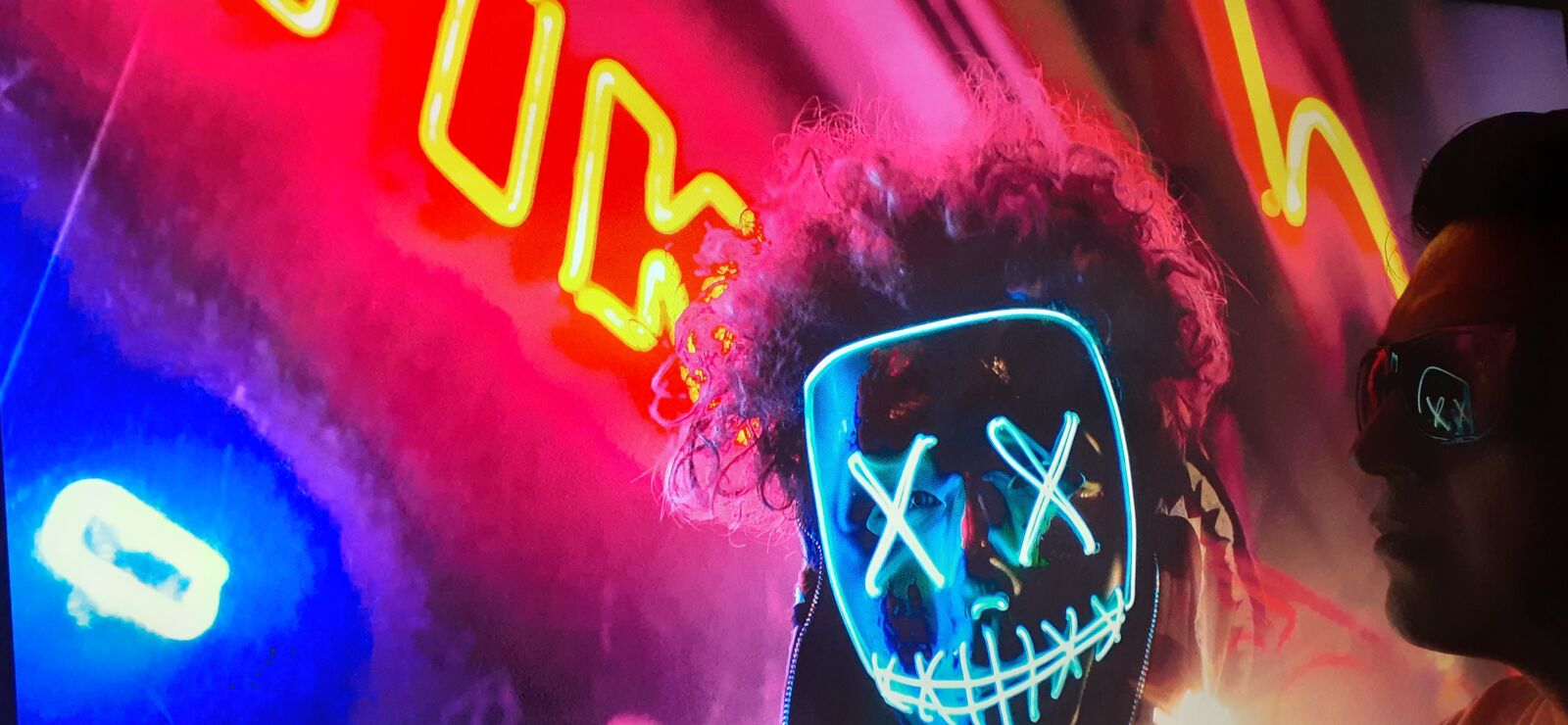 Samsung Galaxy A20 sample photo. Background screen, neon, background photography