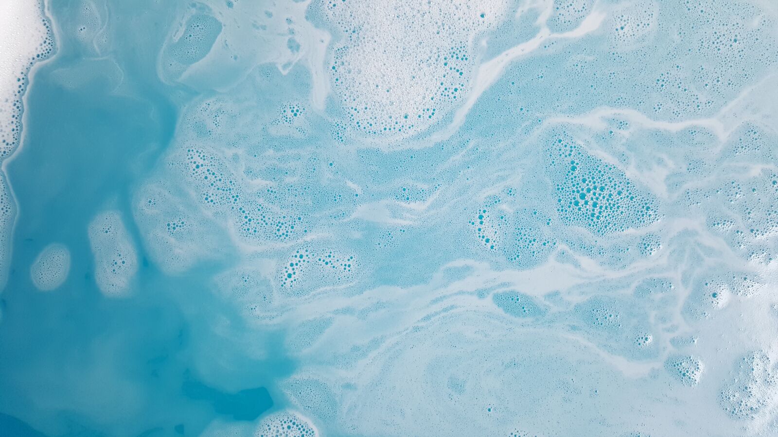 Samsung Galaxy S6 sample photo. Foam, water, swim photography