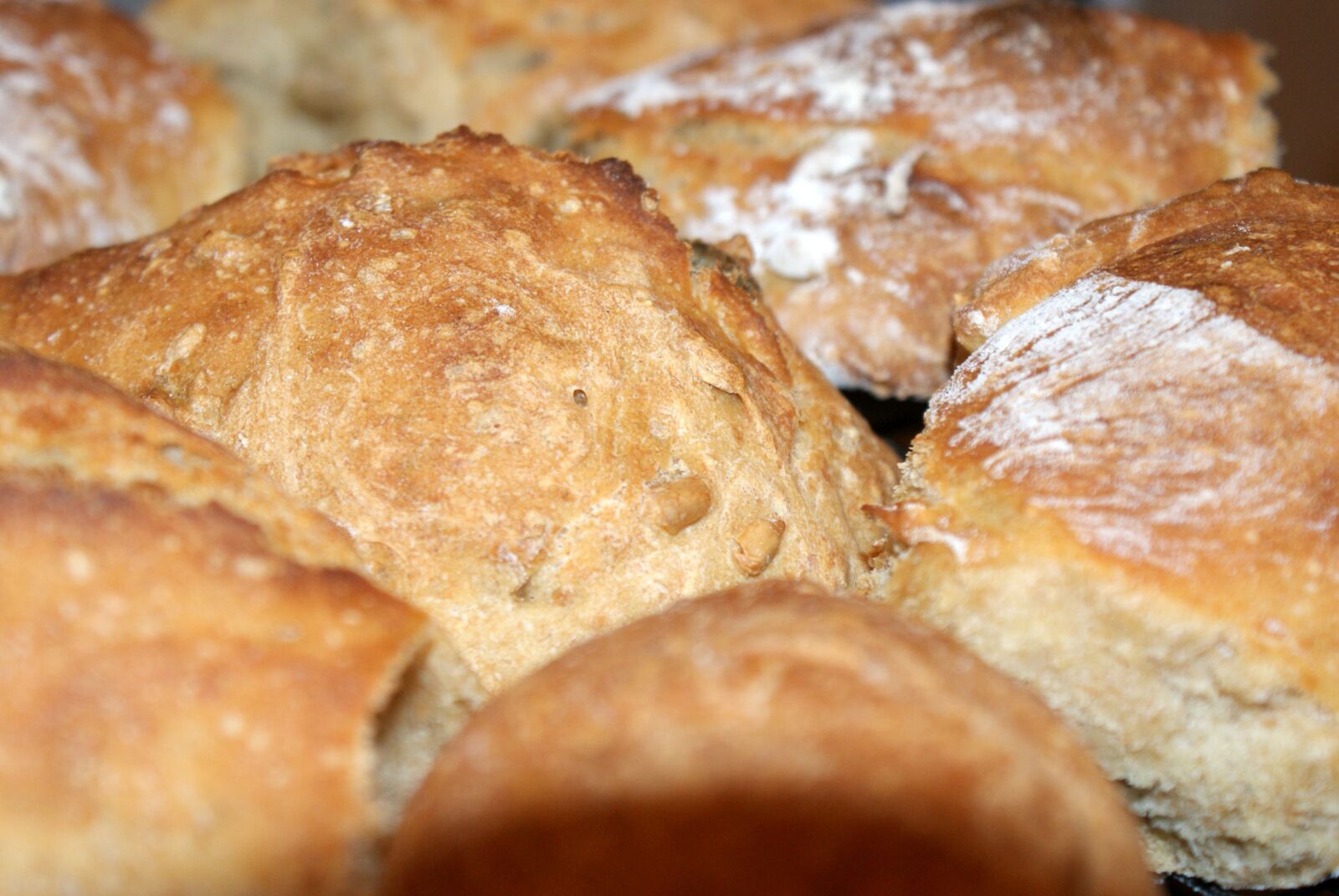 Sony Alpha DSLR-A200 sample photo. Bread, food, eat photography