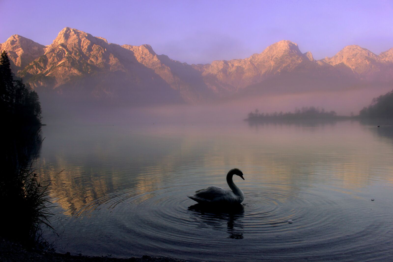 Canon EOS 100D (EOS Rebel SL1 / EOS Kiss X7) sample photo. Mountains, mountain, lake photography
