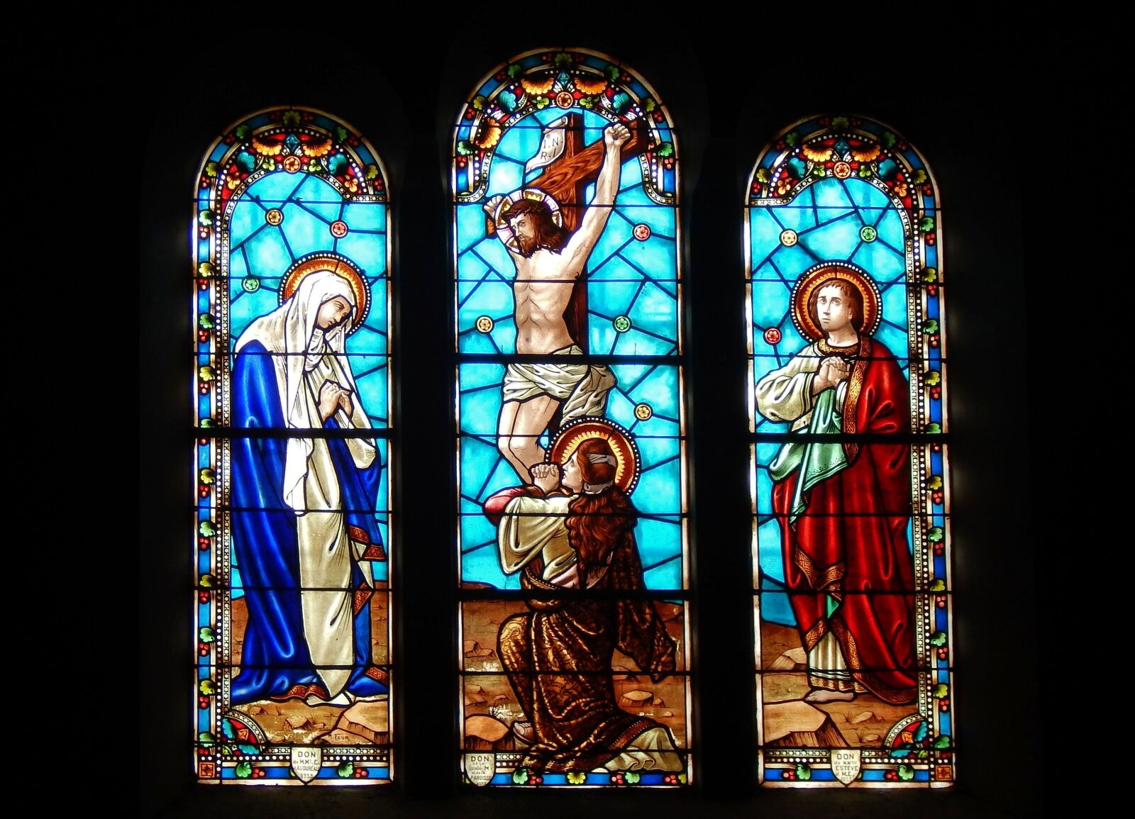 Nikon Coolpix L830 sample photo. Stained glass, saint, christ photography
