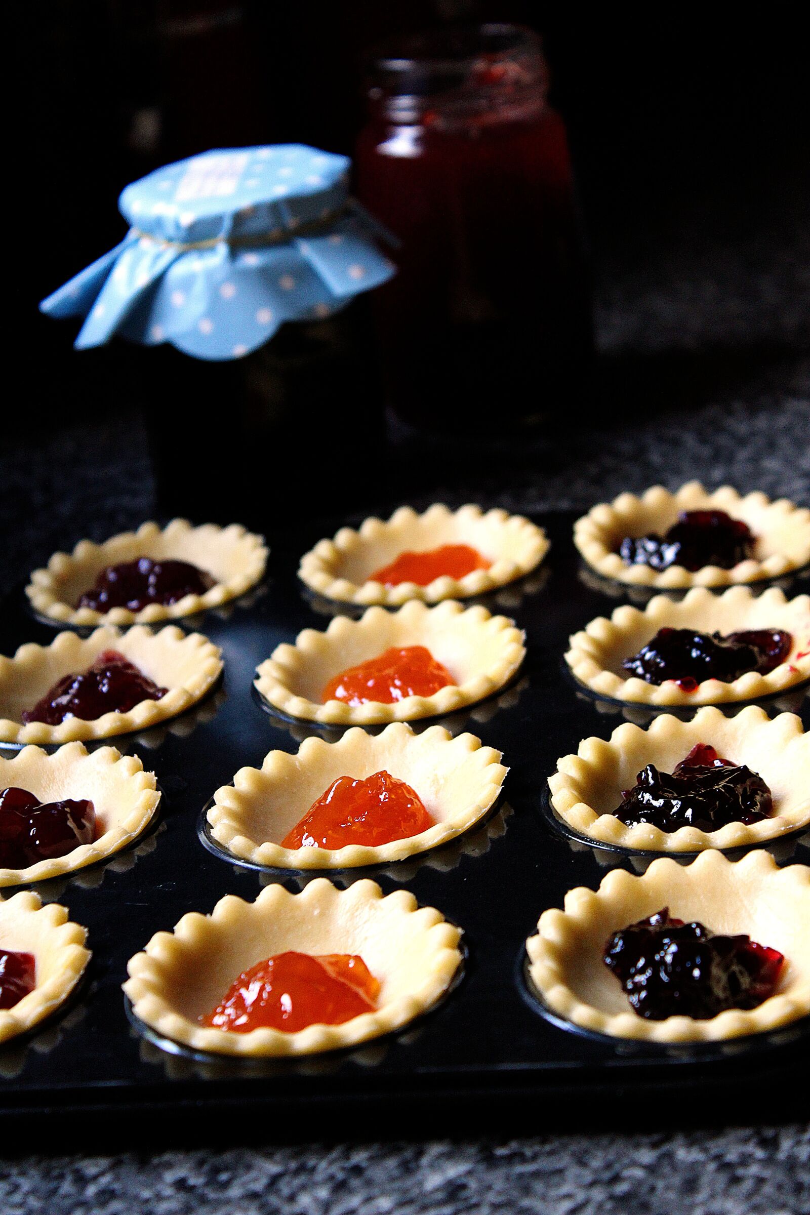 Canon EOS 100D (EOS Rebel SL1 / EOS Kiss X7) sample photo. Baking, jam, tarts photography