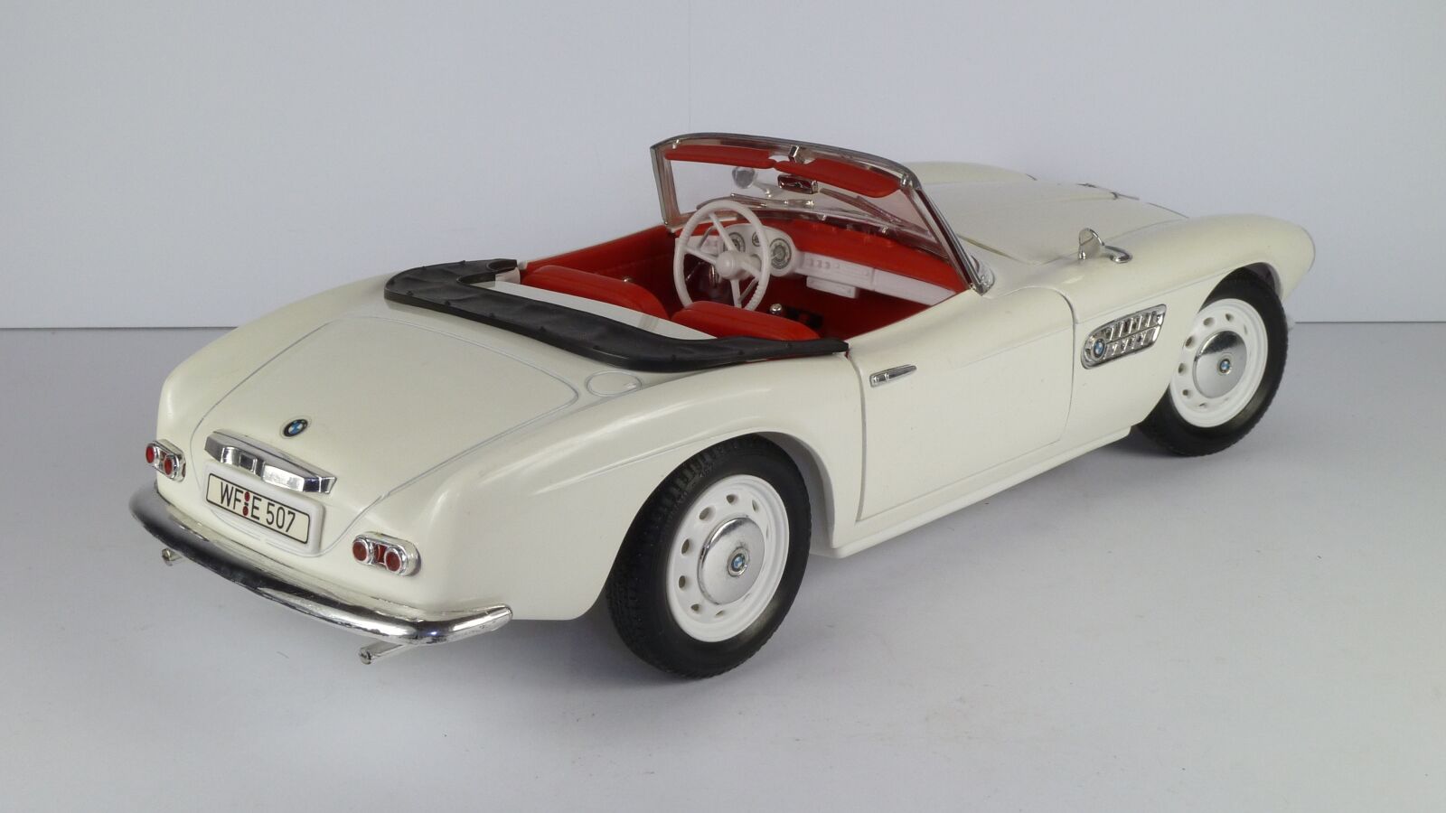 Panasonic Lumix DMC-ZS7 (Lumix DMC-TZ10) sample photo. Bmw, 507, 1956 photography