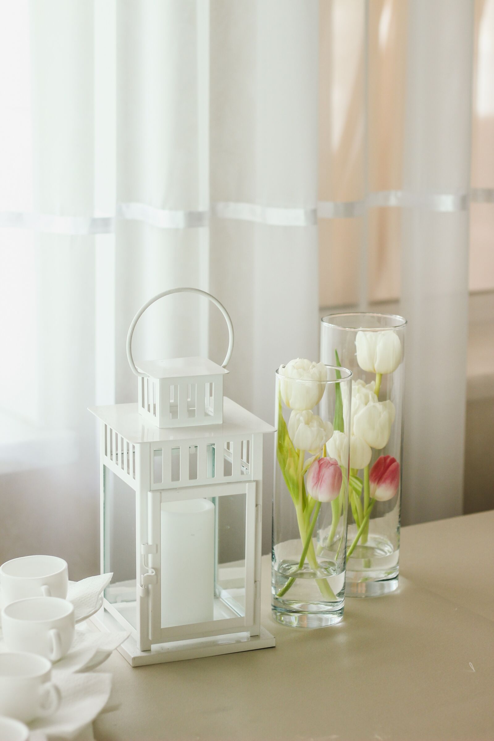 Canon EOS 600D (Rebel EOS T3i / EOS Kiss X5) + Canon EF 50mm F1.8 II sample photo. Decor, flowers, wedding photography