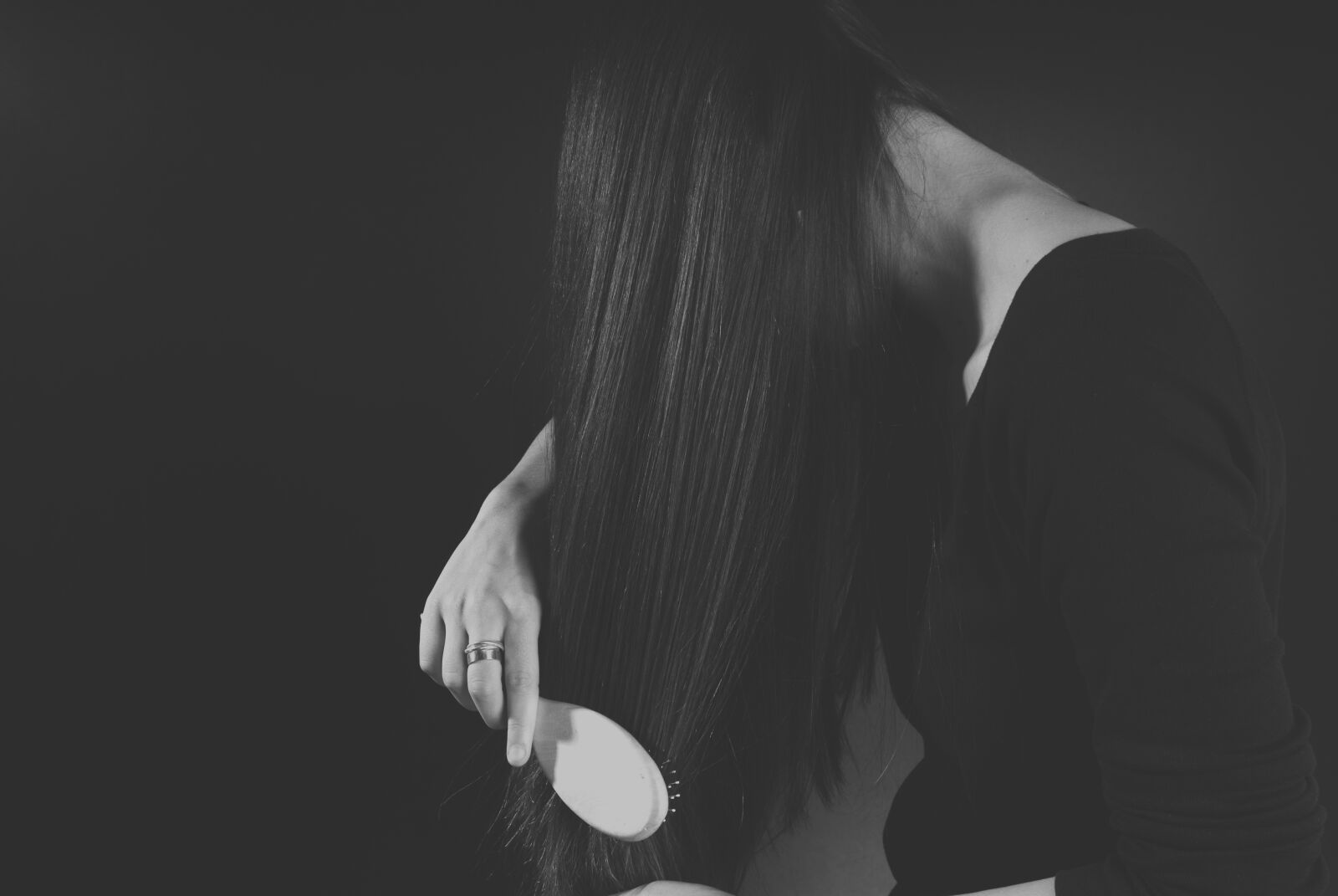 Nikon D200 sample photo. Hand, hair, woman photography