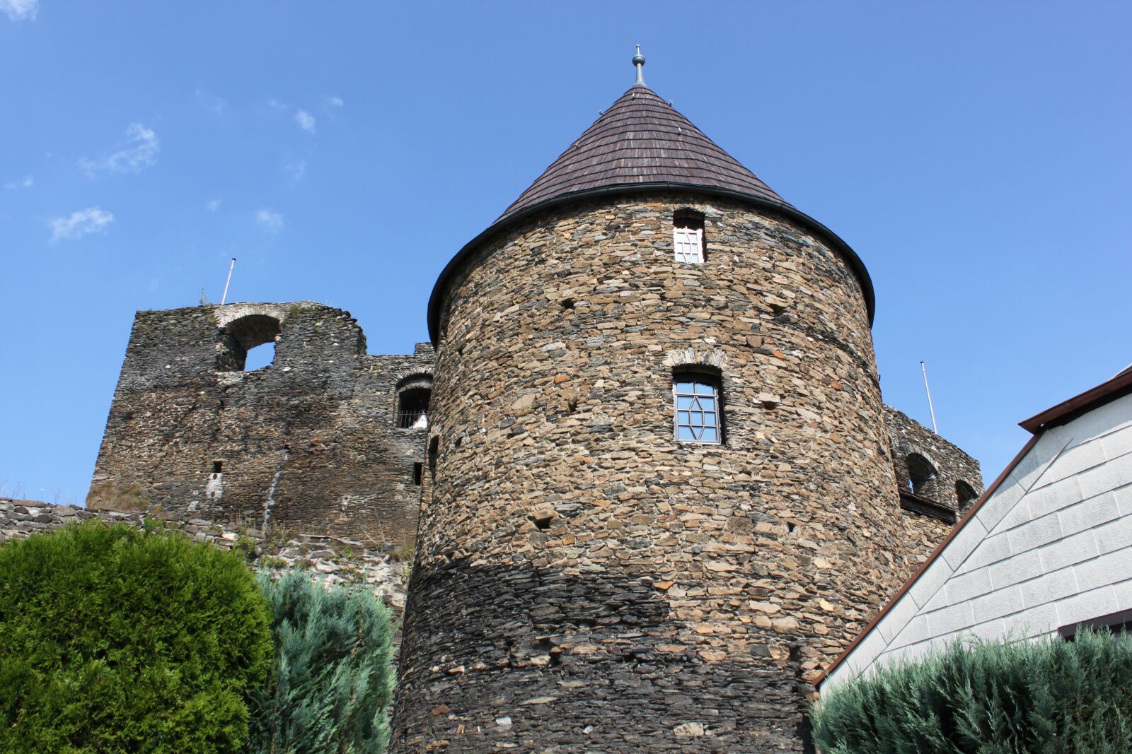 Canon EOS 500D (EOS Rebel T1i / EOS Kiss X3) sample photo. Burgruine, magpie mountain, landscape photography