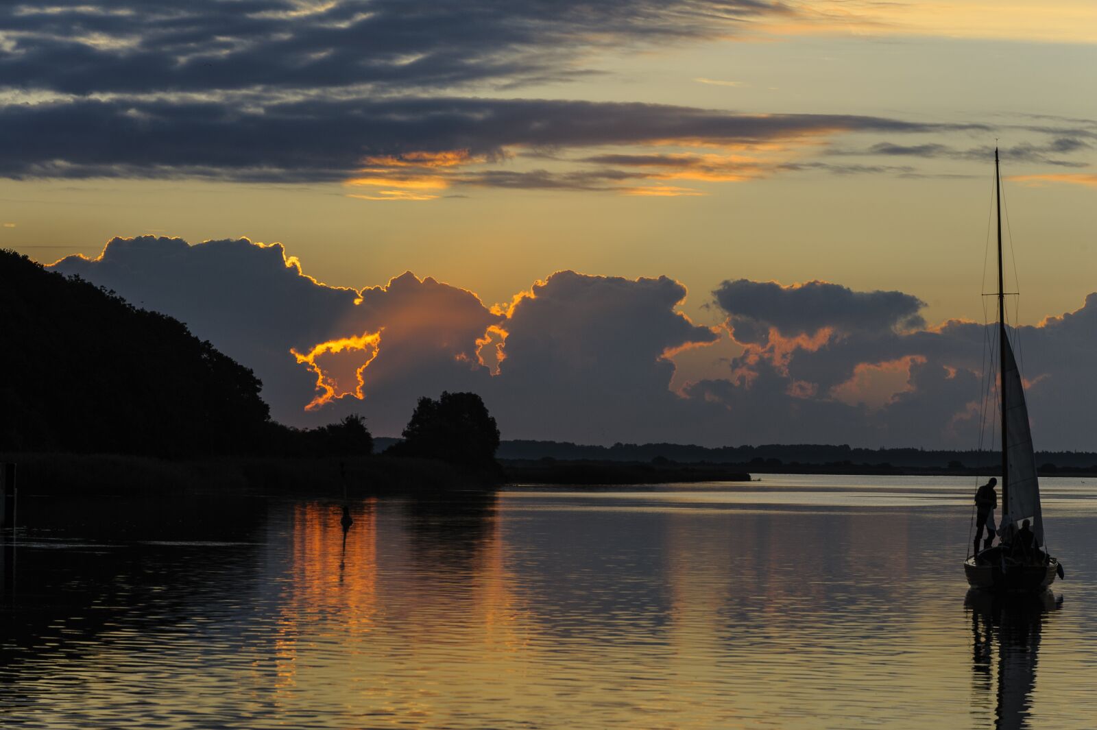 Nikon D700 sample photo. Sunset, waters, dawn photography
