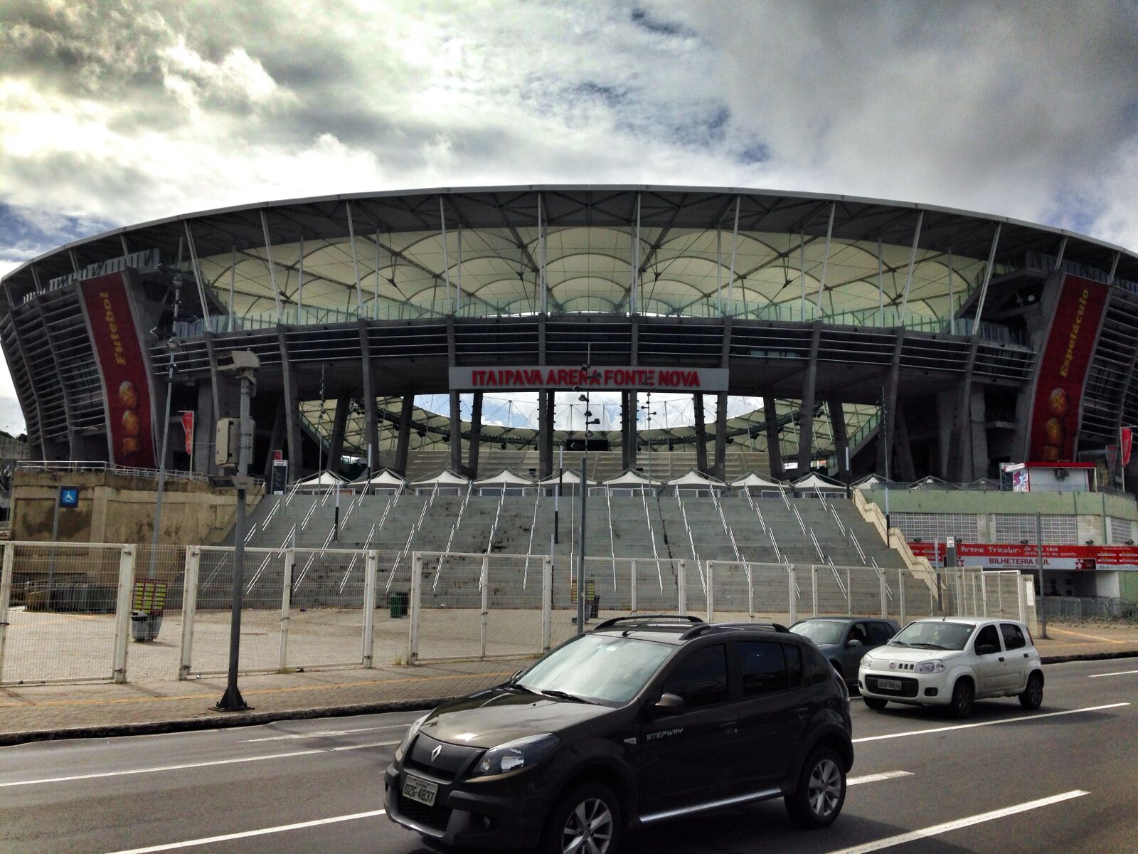 iPhone 5c back camera 4.12mm f/2.4 sample photo. Arena, bahia, iphone, salvador photography