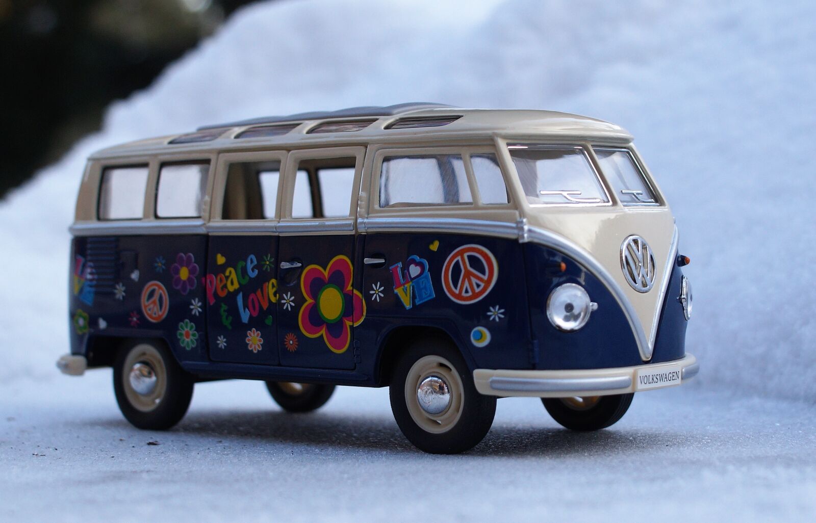 Sony DT 18-70mm F3.5-5.6 sample photo. Vw, bus, vw bus photography