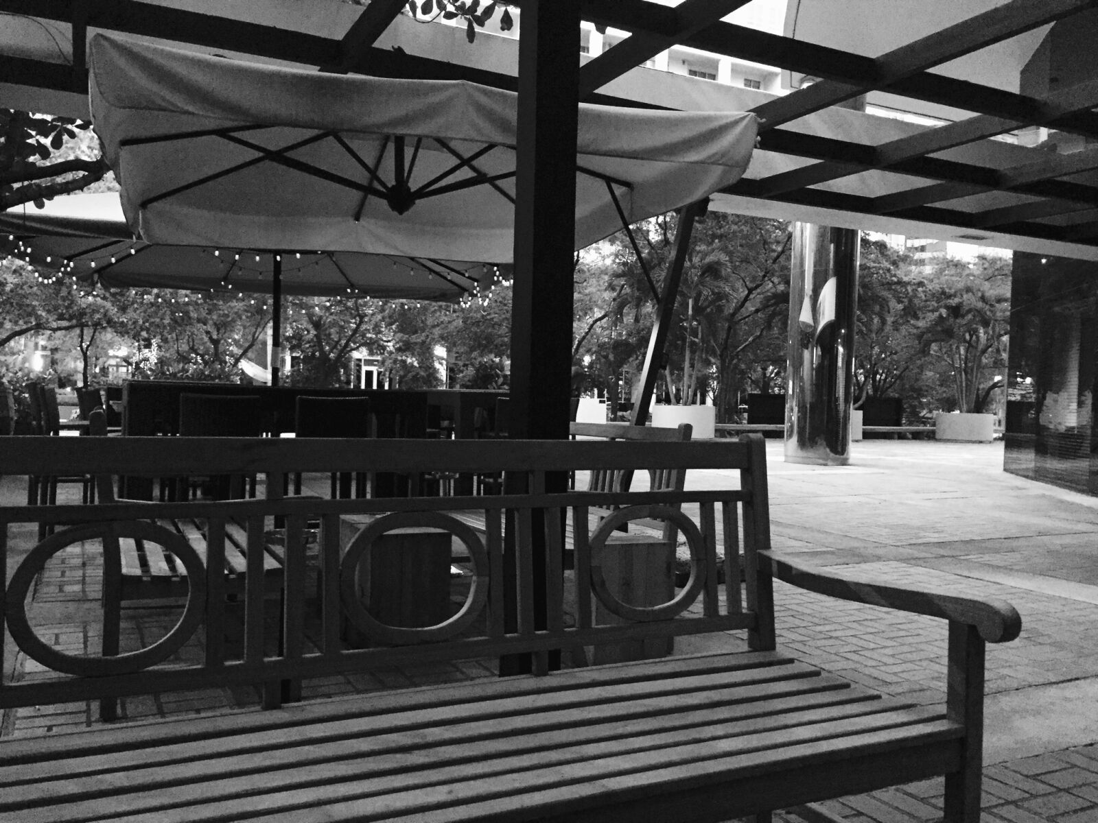 iPhone 6 back camera 4.15mm f/2.2 sample photo. Miami, florida photography