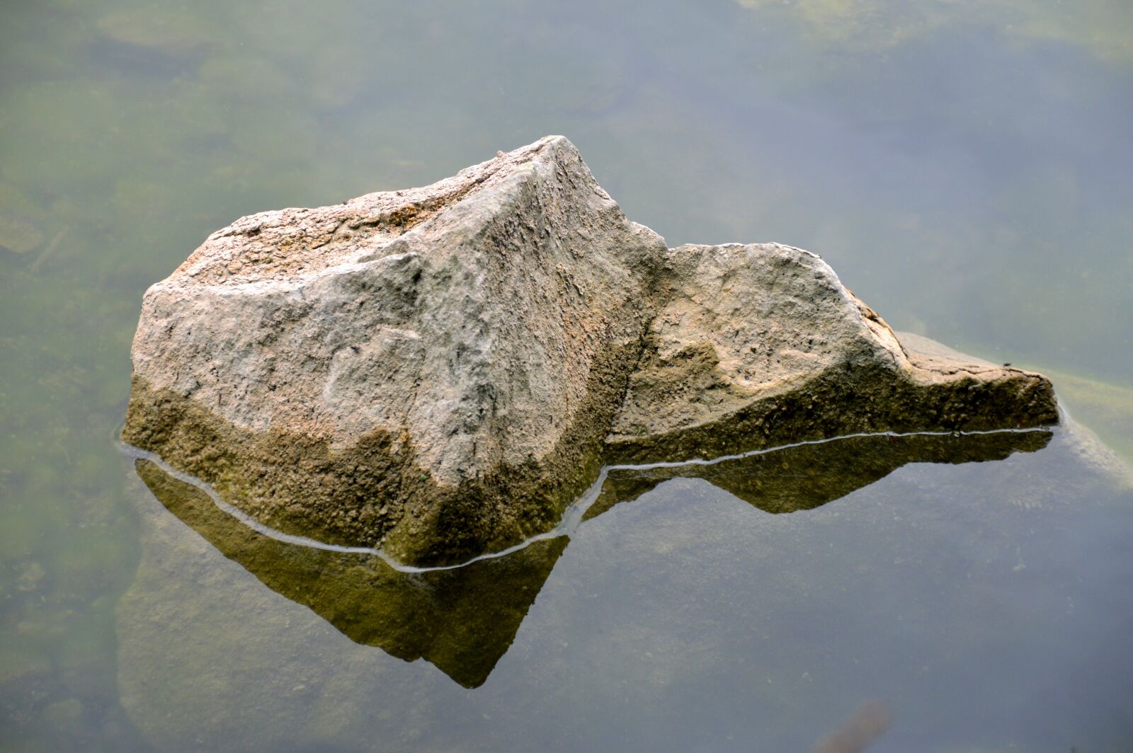 Nikon D3200 sample photo. Stone, island, miniature world photography