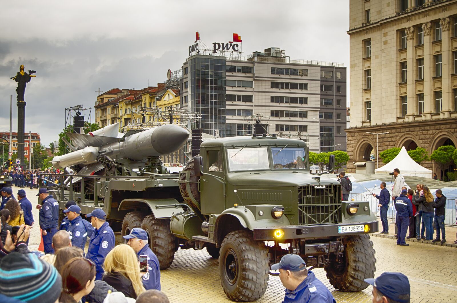 Nikon D5100 sample photo. Military parade, rocket, military photography
