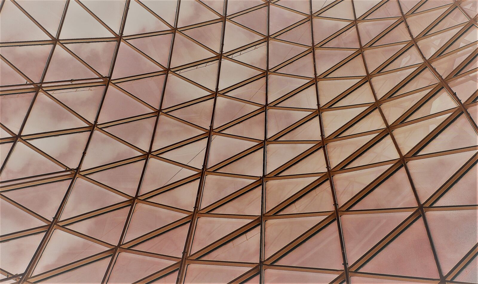 Canon EOS 100D (EOS Rebel SL1 / EOS Kiss X7) sample photo. Pattern, geometric, form photography
