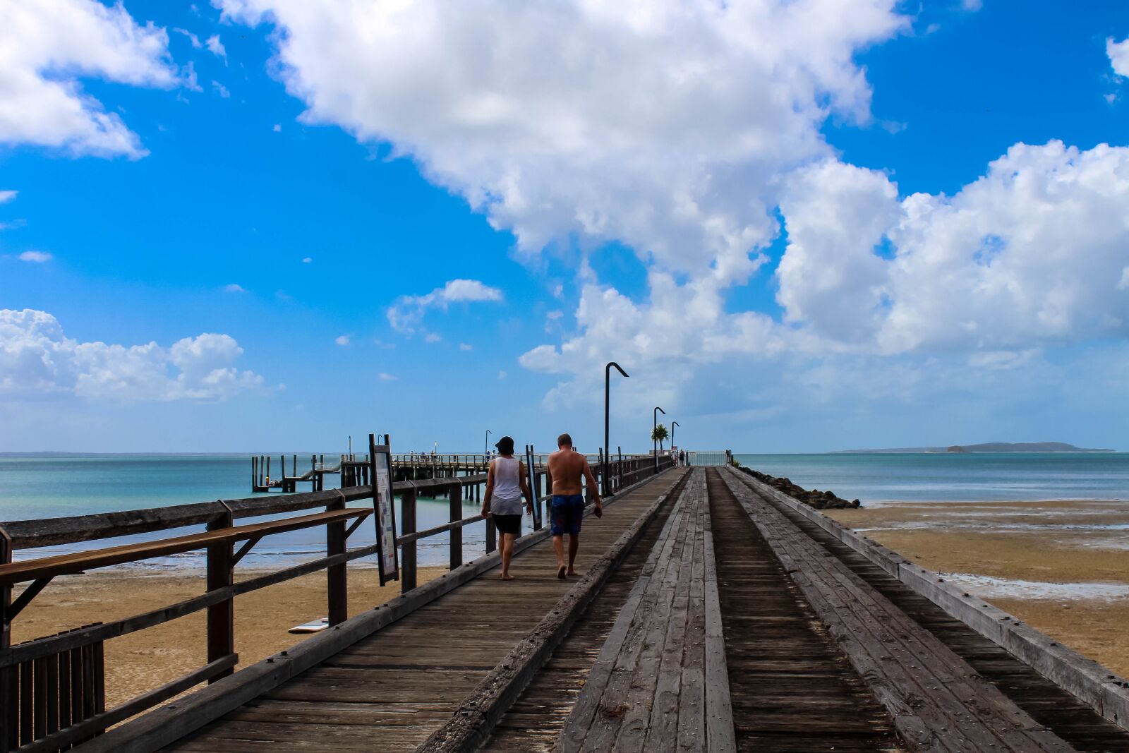 Canon EOS 700D (EOS Rebel T5i / EOS Kiss X7i) sample photo. Beach, dock, fraser island photography