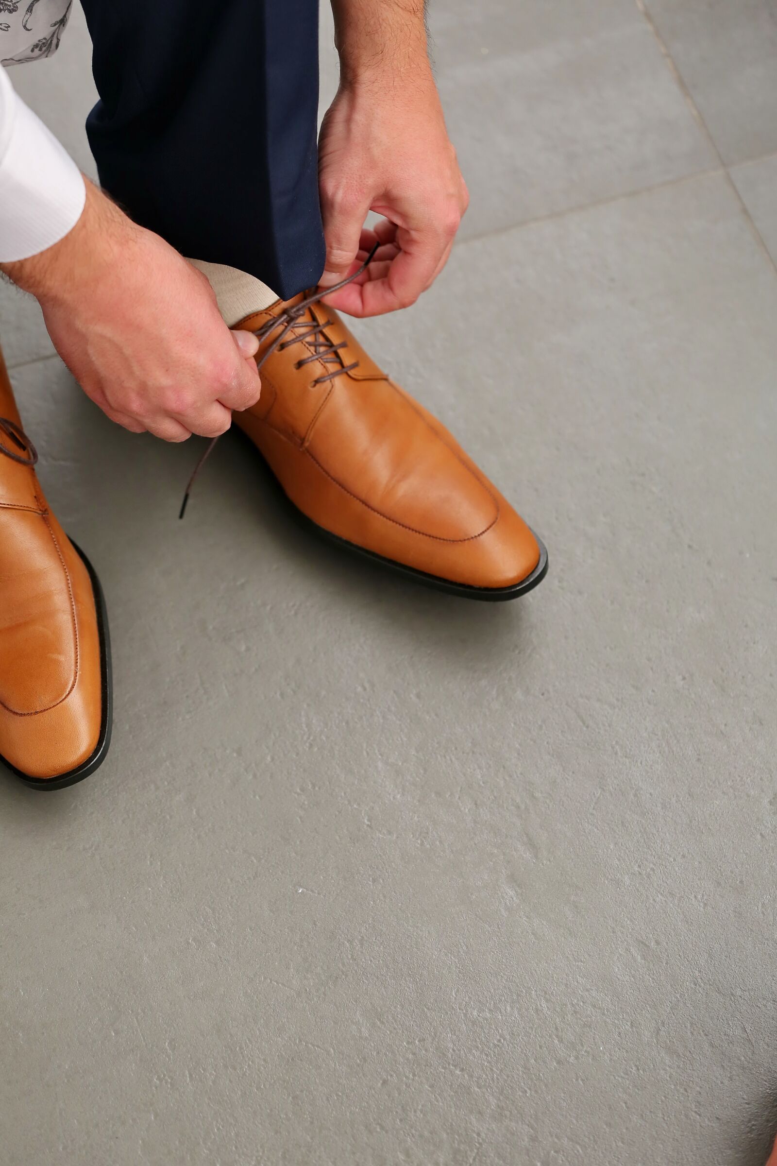 Canon EOS 5D Mark III sample photo. Businessman, elegance, fashion, footwear photography
