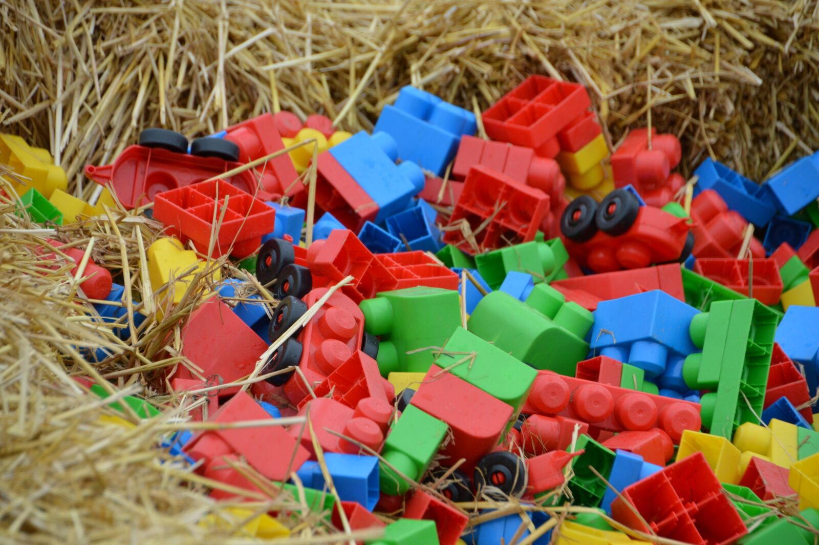 Nikon D3200 sample photo. Lego, brick, plastic photography