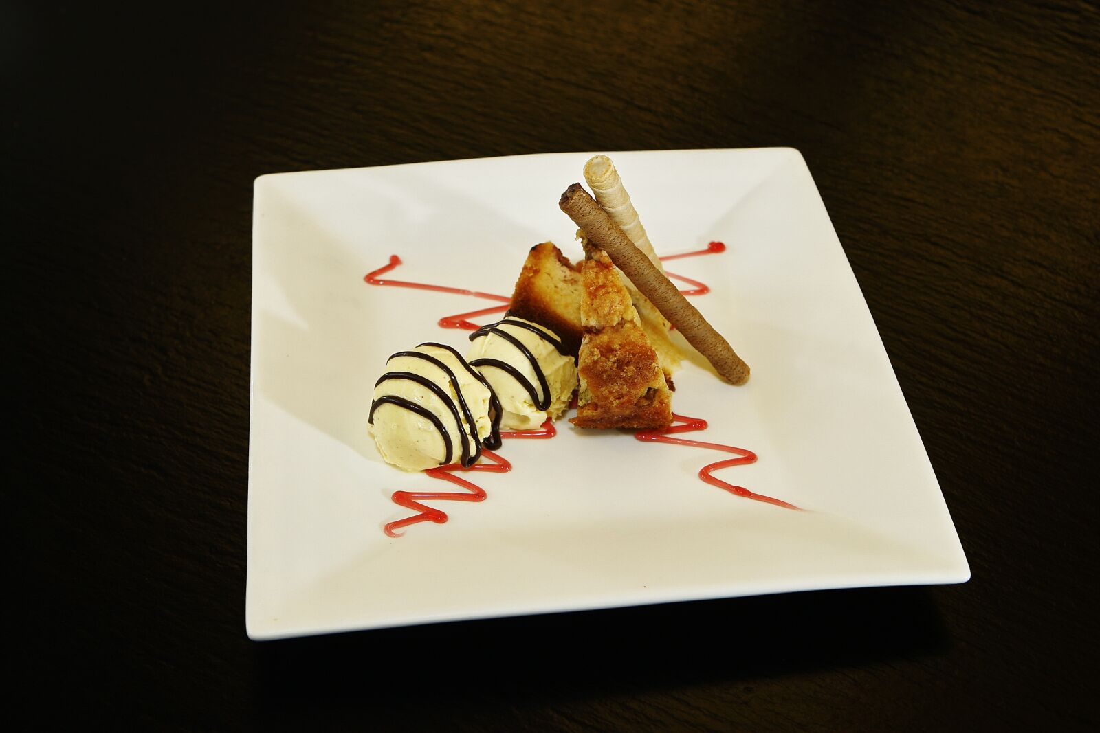 Canon EOS-1D Mark III sample photo. Ice cream, vanilla ice photography