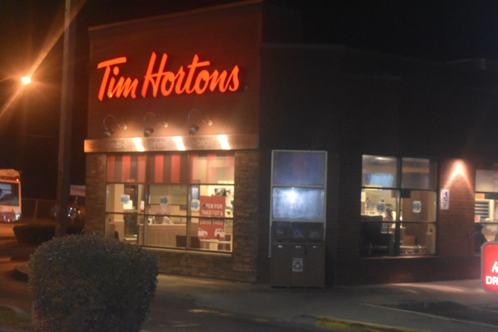 Nikon D3500 sample photo. Tims, food, restaurant photography