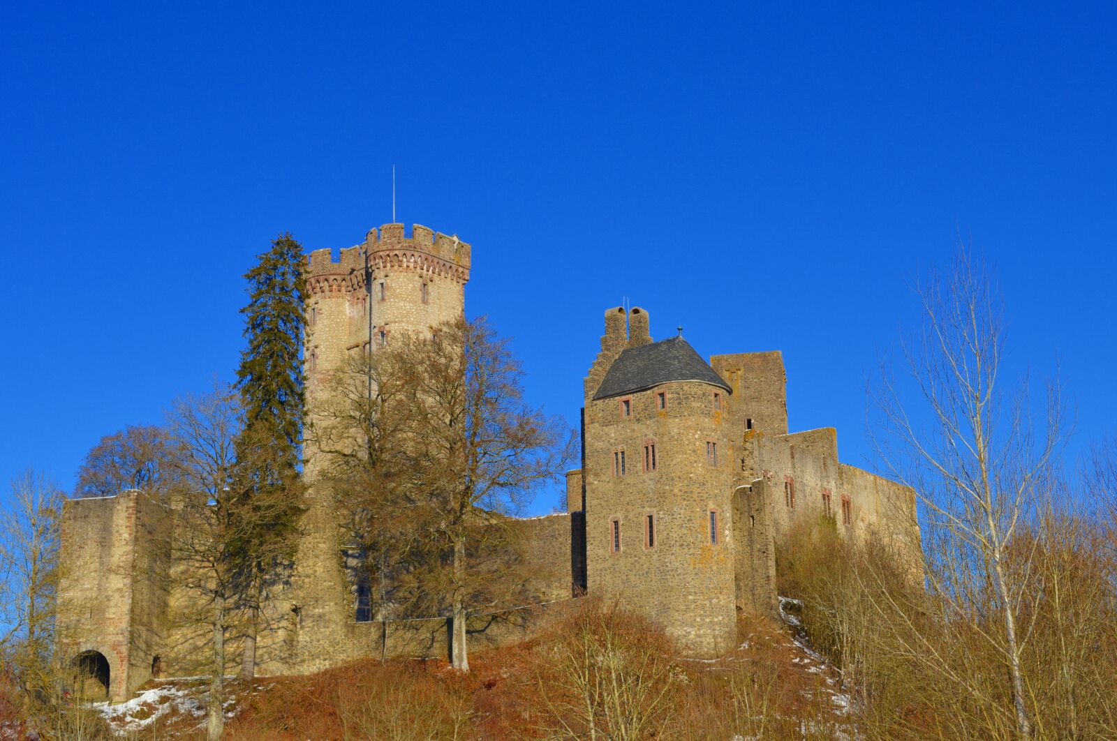 Nikon D3200 sample photo. Kasselburg, castle, knight's castle photography